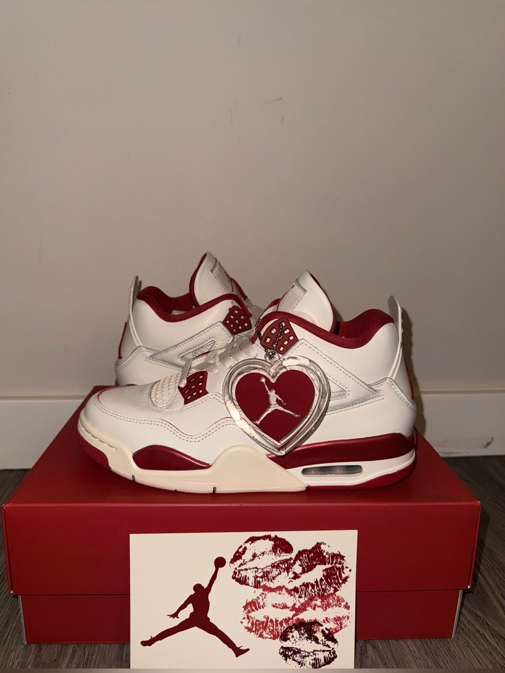Nike Air Jordan 4 Retro Valentines